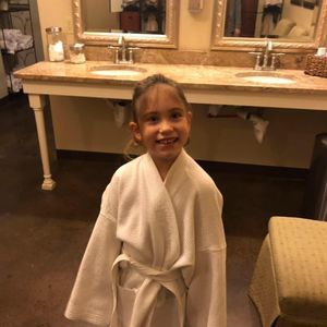 Meet your Posher, Carrie